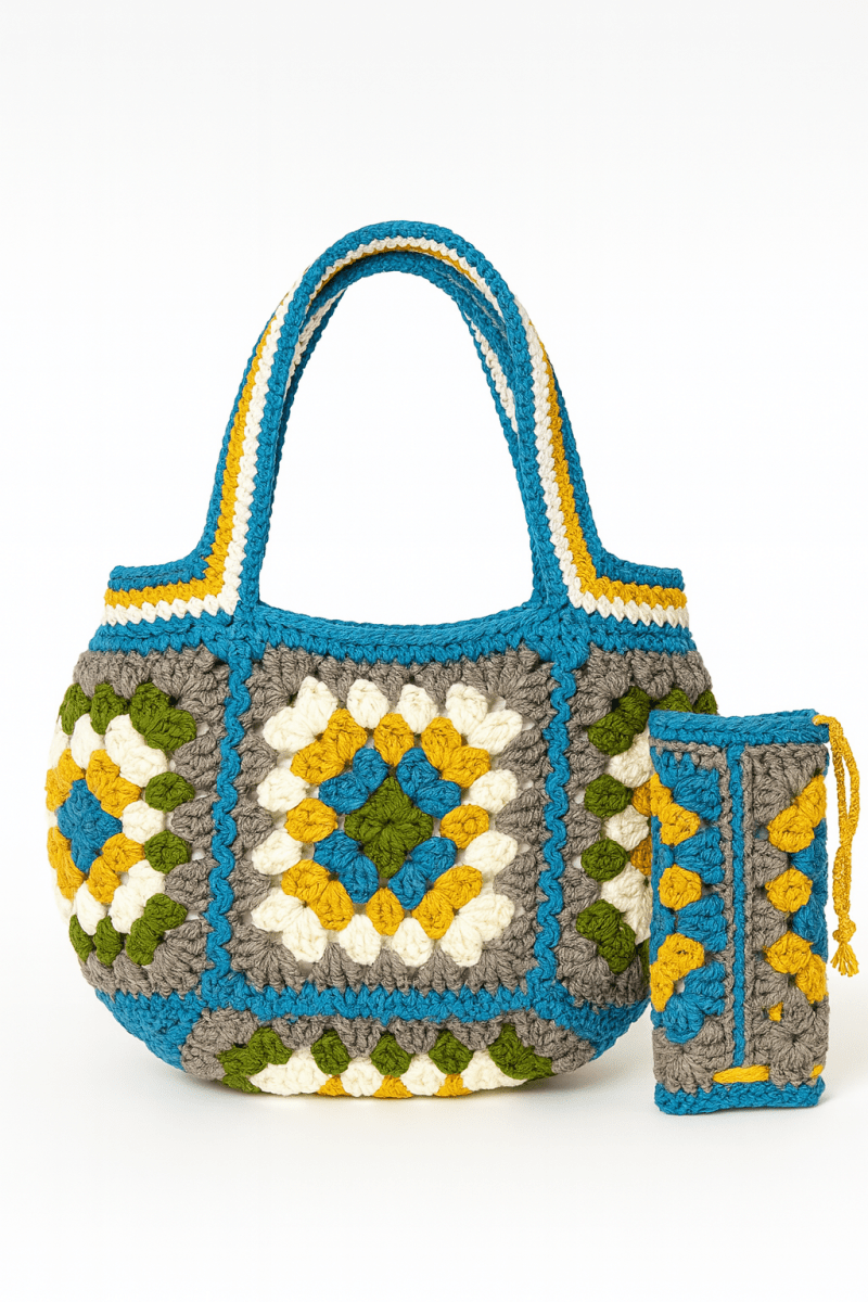Crocheted handbag with geometric pattern with sunglasses pouch in the opposite direction