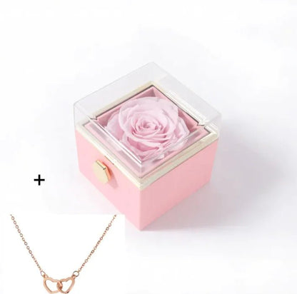 Pink box with a preserved rose and a rose gold necklace 
